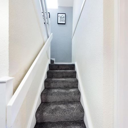 Welsh Country Cottage In Beautiful Village Llandudno Junction Zewnętrze zdjęcie
