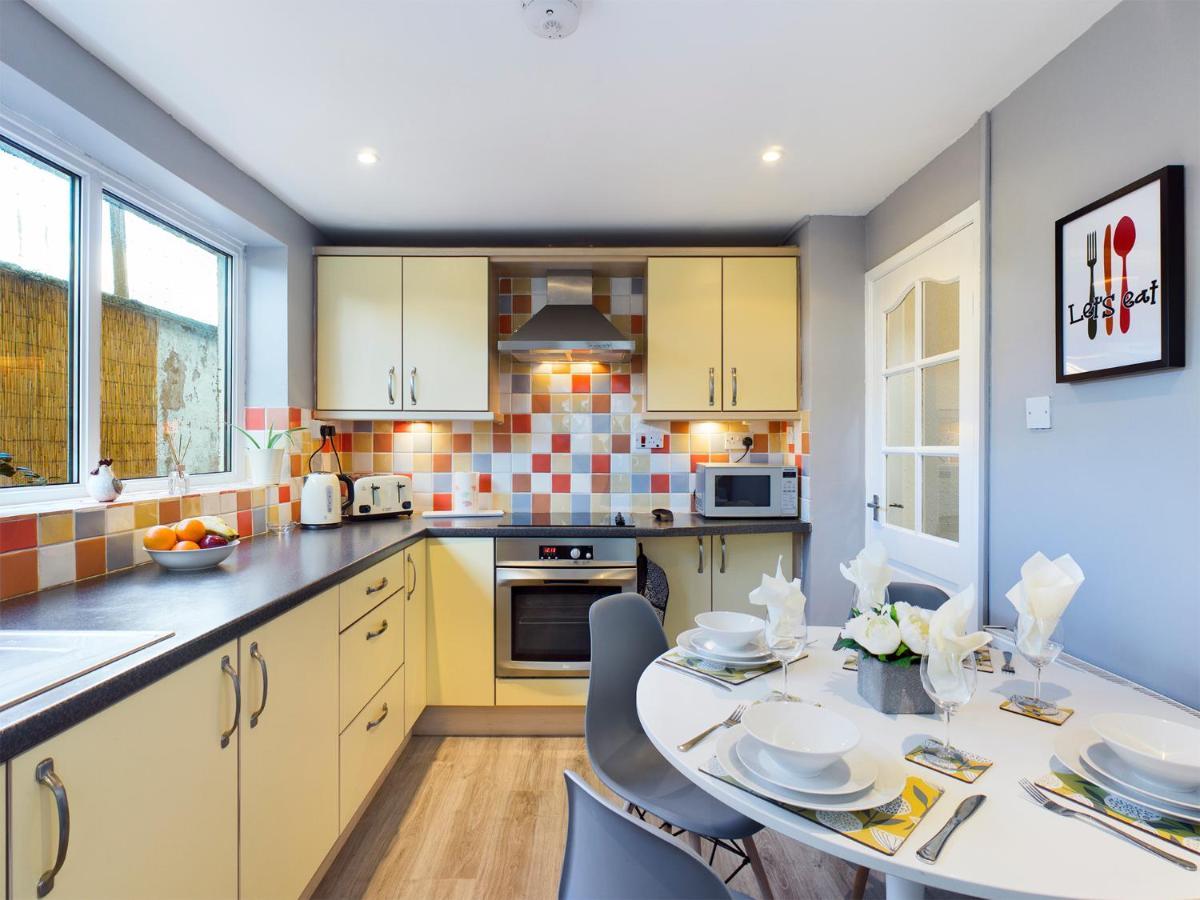 Welsh Country Cottage In Beautiful Village Llandudno Junction Zewnętrze zdjęcie
