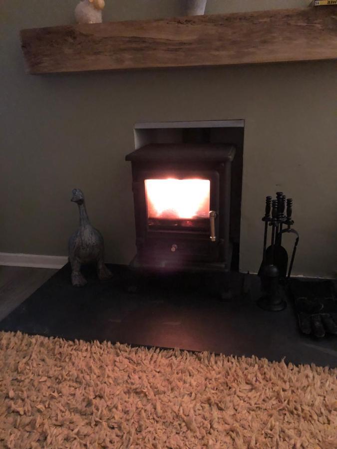 Welsh Country Cottage In Beautiful Village Llandudno Junction Zewnętrze zdjęcie